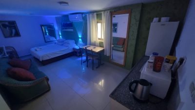 Quiet room in Jerusalem for couples